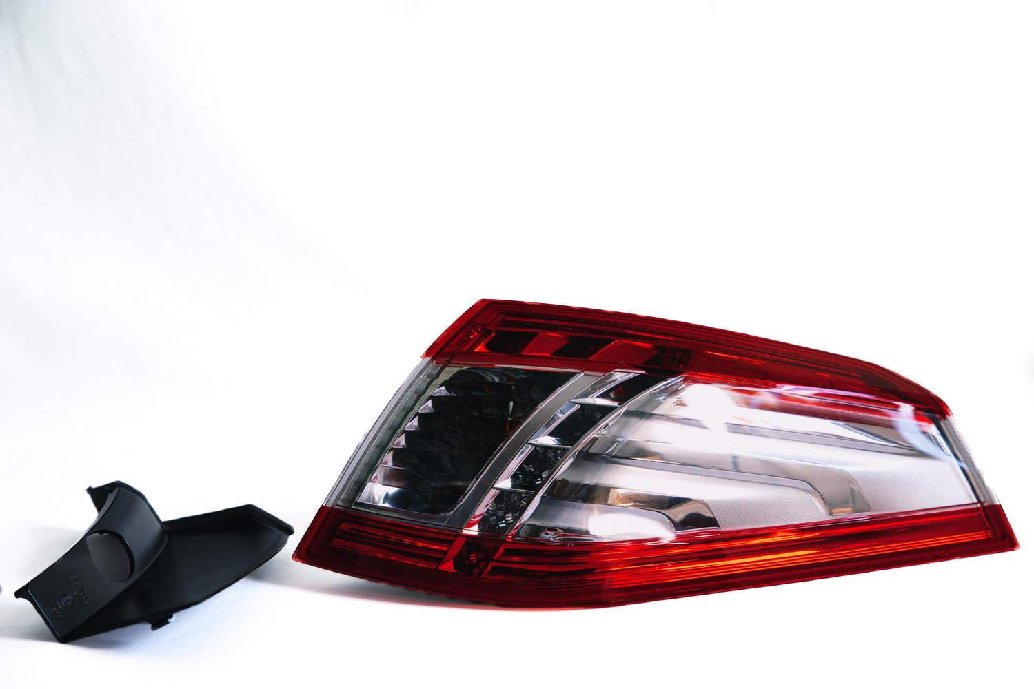 Valeo Rücklicht Heckleuchte Rechts für Peugeot 508 SW 8E OE 6351LY 043969