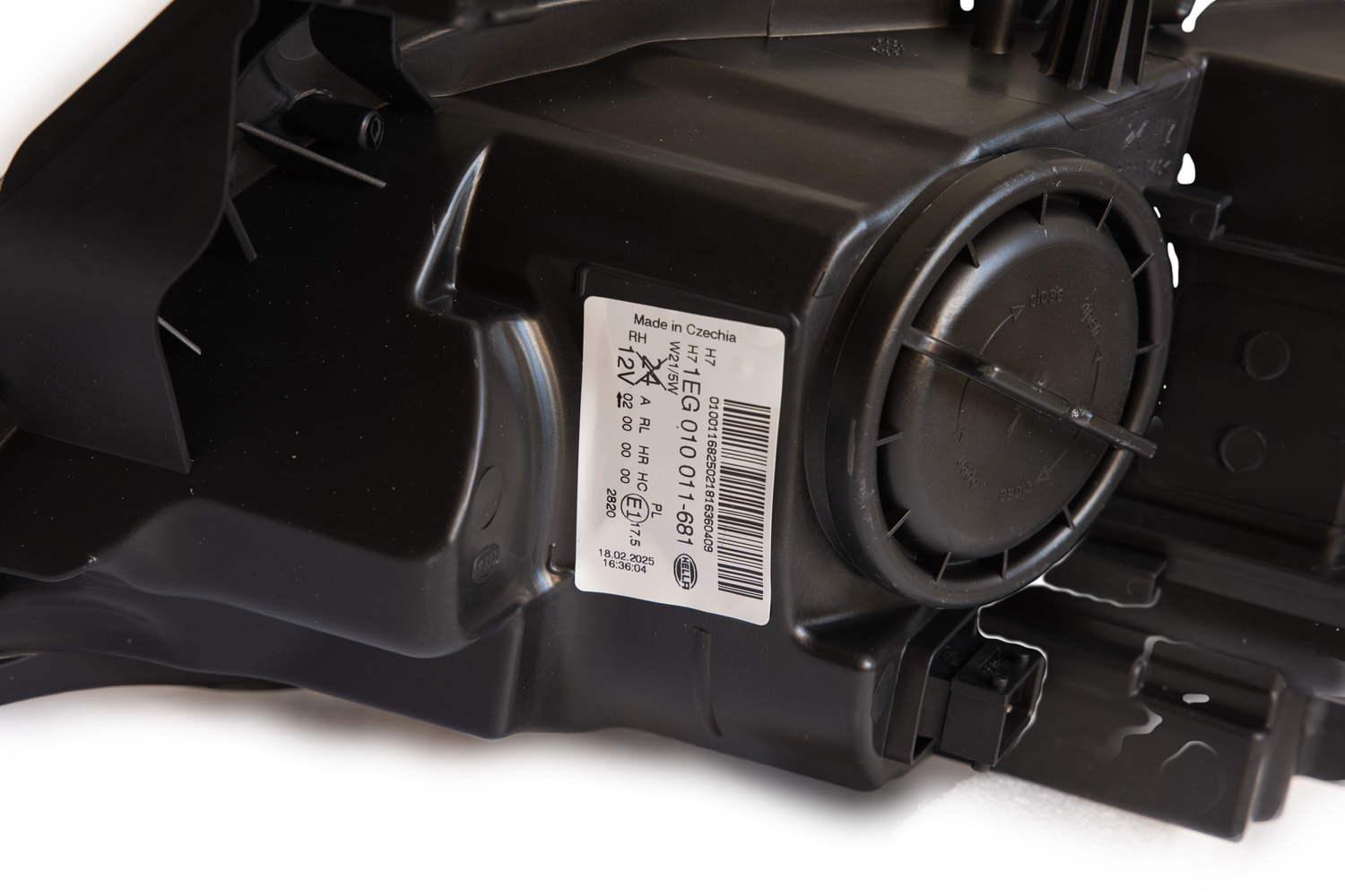 Preview: Scheinwerfer Rechts für Opel Astra J ab 08/2012 OE 1216729, 13371600 Hella 1EG 010 011-681