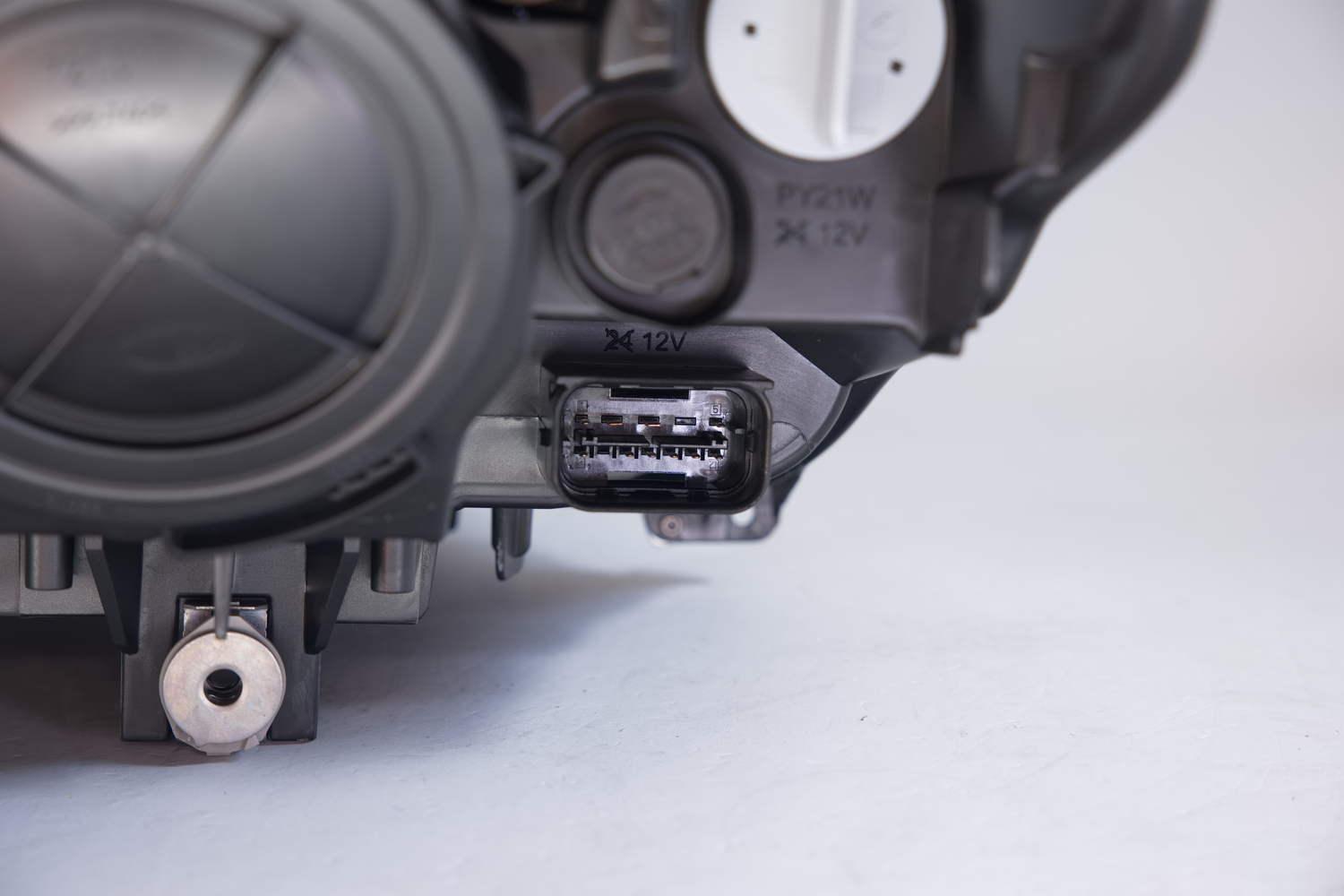 Hella rechter Scheinwerfer Rechts für BMW 3 F30 F31 63117259524 1EJ 354 983-021