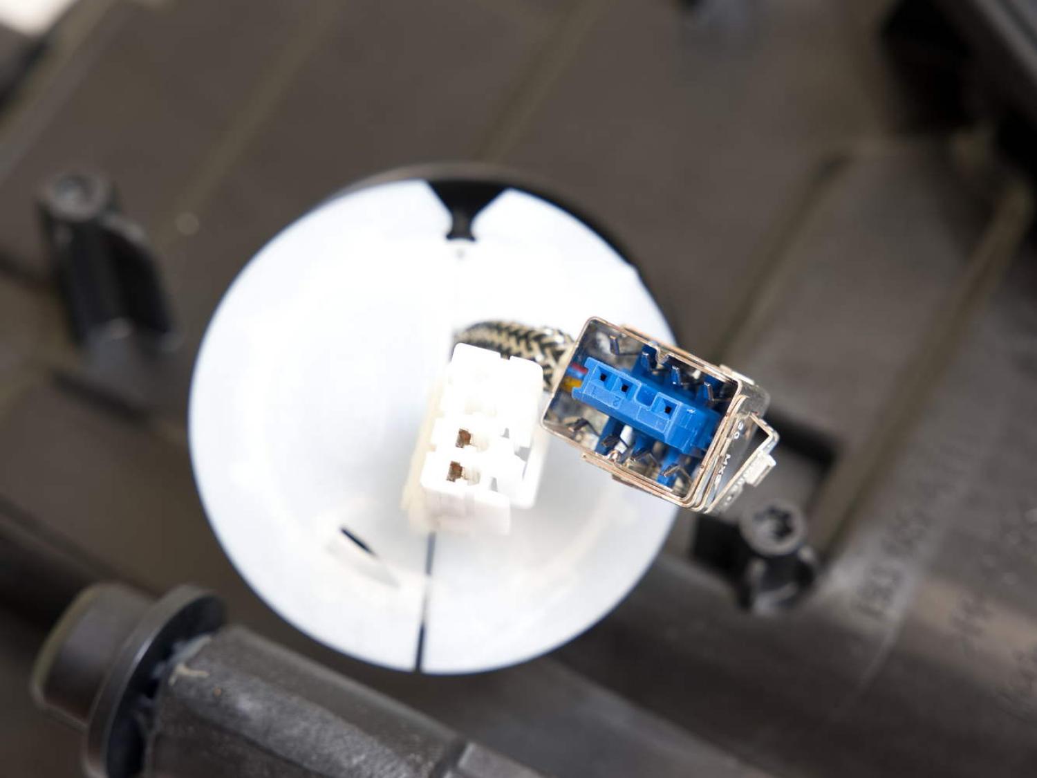 Preview: Hella Bi-Xenon LED Scheinwerfer LINKS für Porsche Cayenne 92A 1EL 011 745-571
