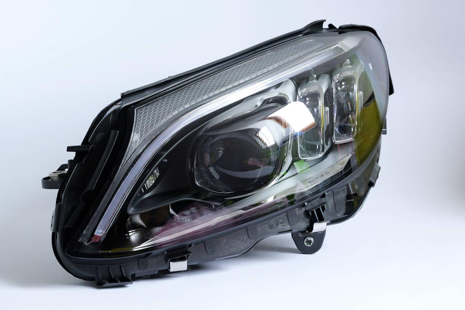 Hella linker LED Scheinwerfer für Mercedes C-Klasse W205 A205 C205 S205 1EX 013 063-611