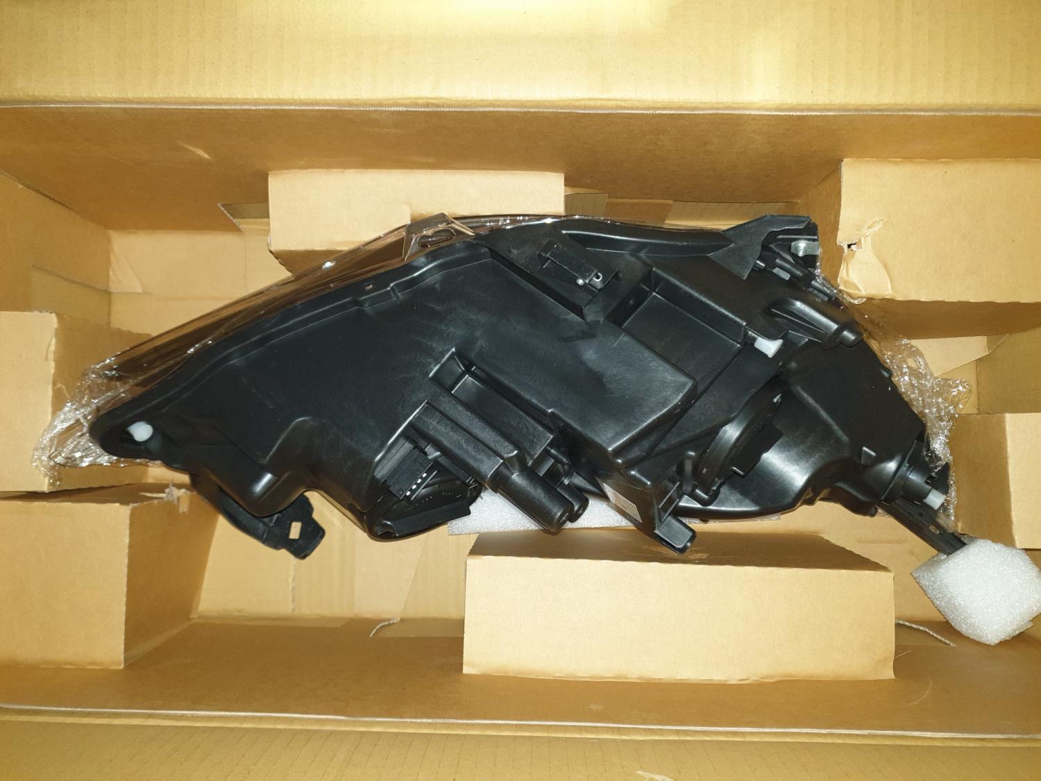 TYC Hauptscheinwerfer LINKS für Opel Astra J + GTC Sports Tourer 20-12192-05-2