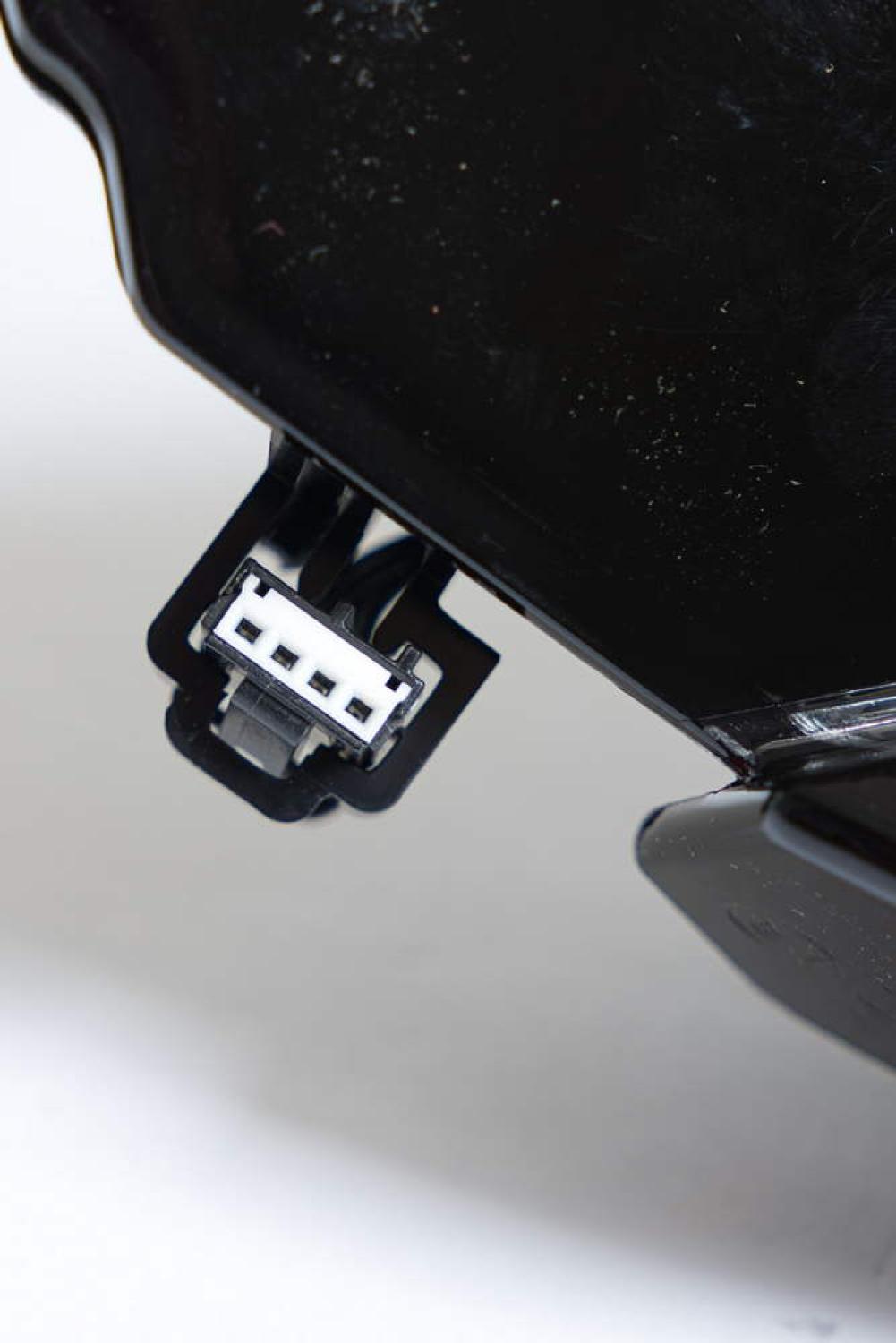 Preview: LED Rücklicht Heckleuchte Rechts Innen für Volvo C40 539 - Hella 2SW 015 562-121