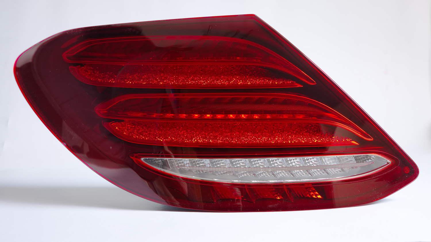 Rücklicht Heckleuchte Links für Mercedes E-Klasse W213 Magneti Marelli 714020800755