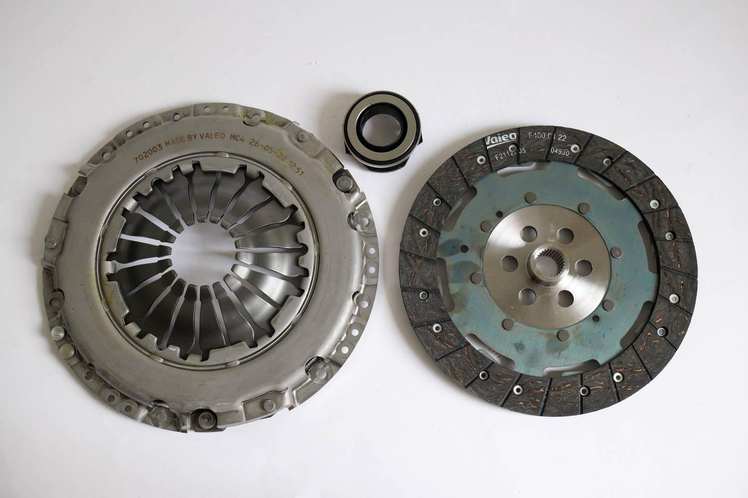 Valeo Kupplungssatz für Audi A1 A3 Seat Ibiza VW Golf IV Polo V 1.6 1.9 TDI 826473