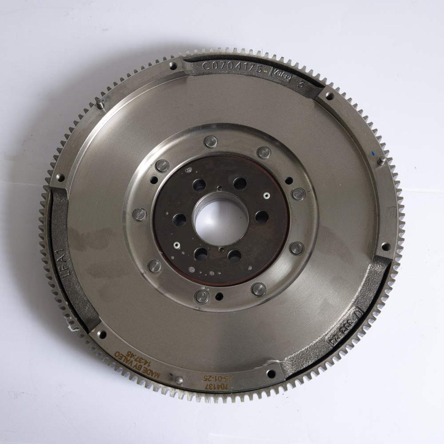 Preview: Kupplungssatz für Audi A3 TT Seat Altea Skoda Octavia II VW Golf V 2.0 TFSI Valeo 837347