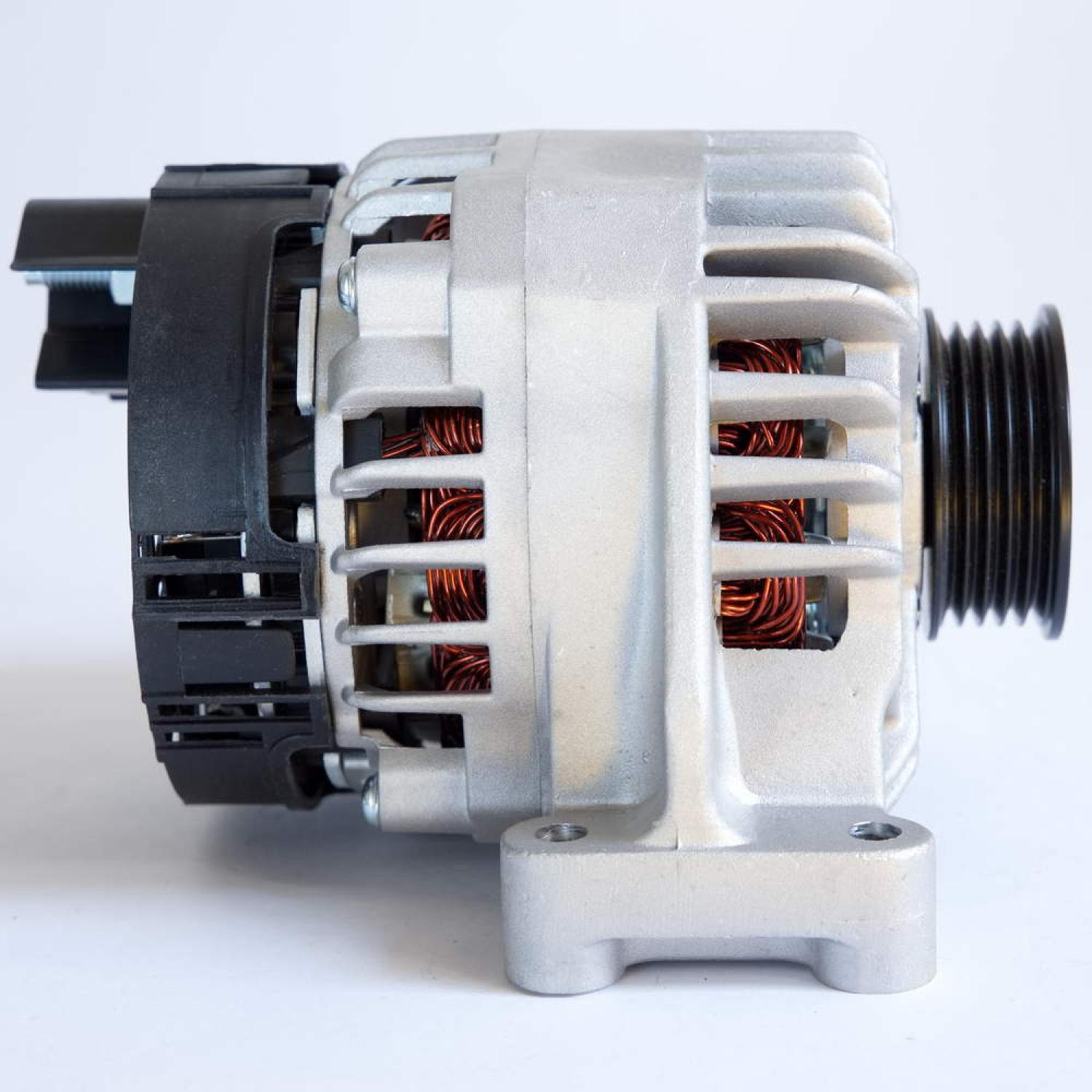 Hella Lichtmaschine Generator für Fiat 500 Bravo Grande Punto Stilo 1.2 1.4 8EL 012 430-391