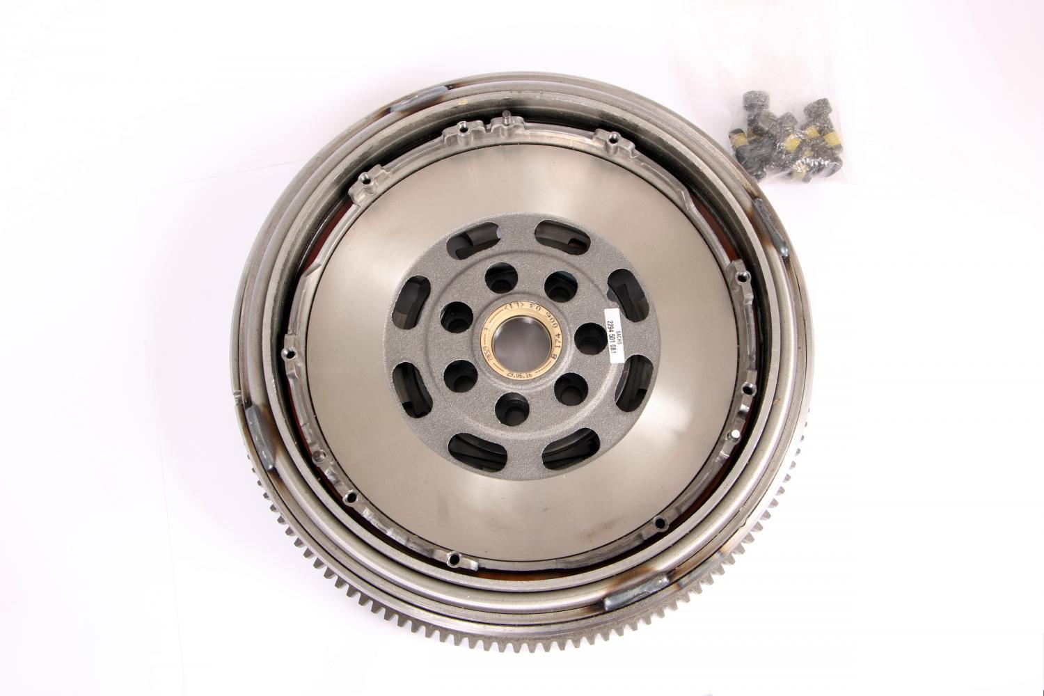 Sachs Zweimassenschwungrad Schwungrad für Nissan Primastar Opel Vivaro Renault 2294 501 081