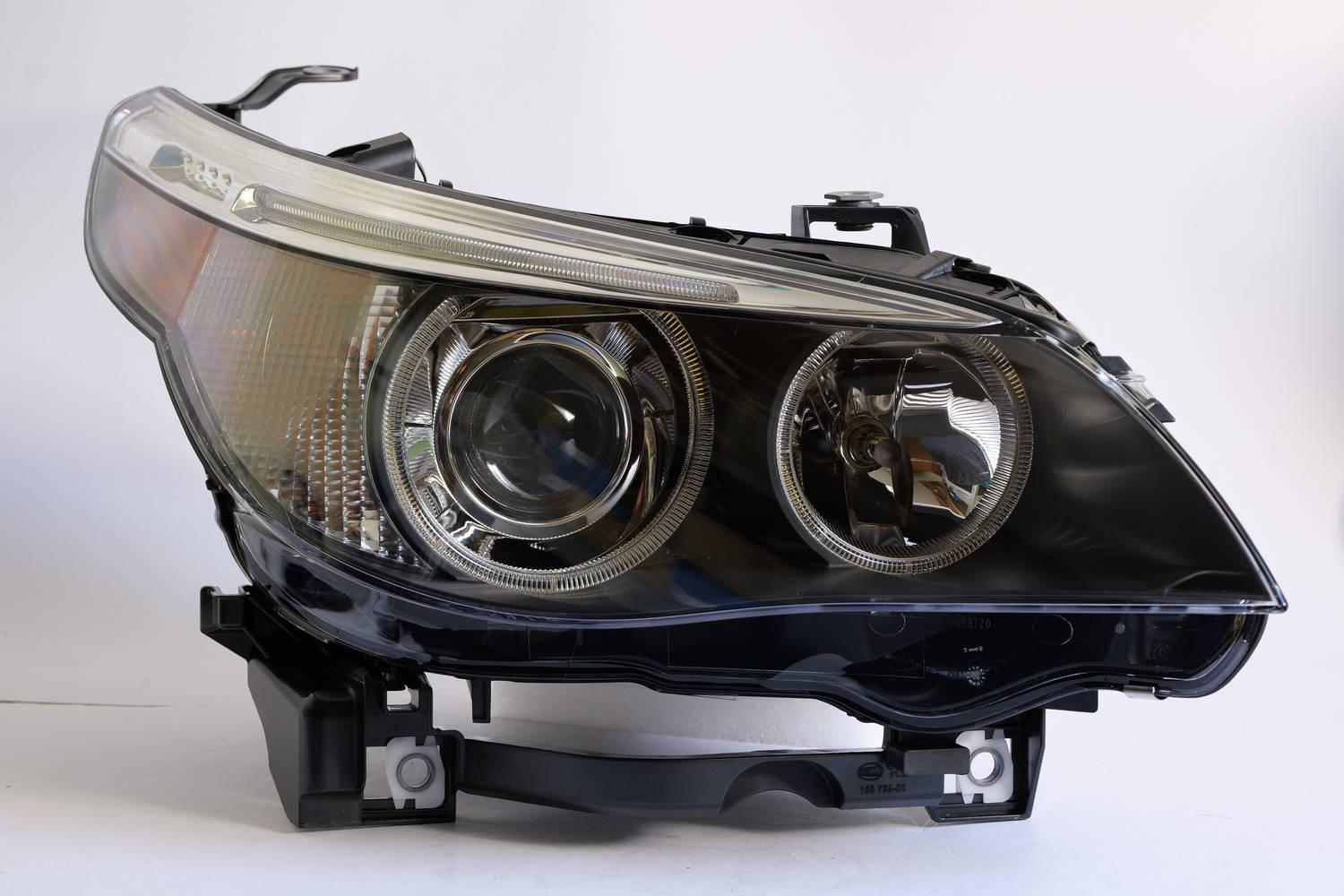 Hella rechter Halogen LED Bi-Xenon Scheinwerfer für BMW 5 E60 E61 1EL 160 292-011