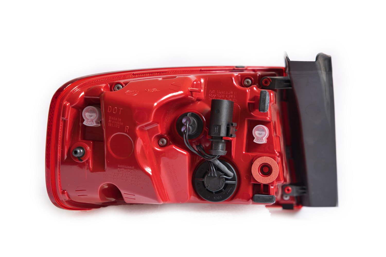 Preview: LED Rücklicht Heckleuchte Rechts Außen für Audi A4 B8 8K Hella 2SK 010 916-121