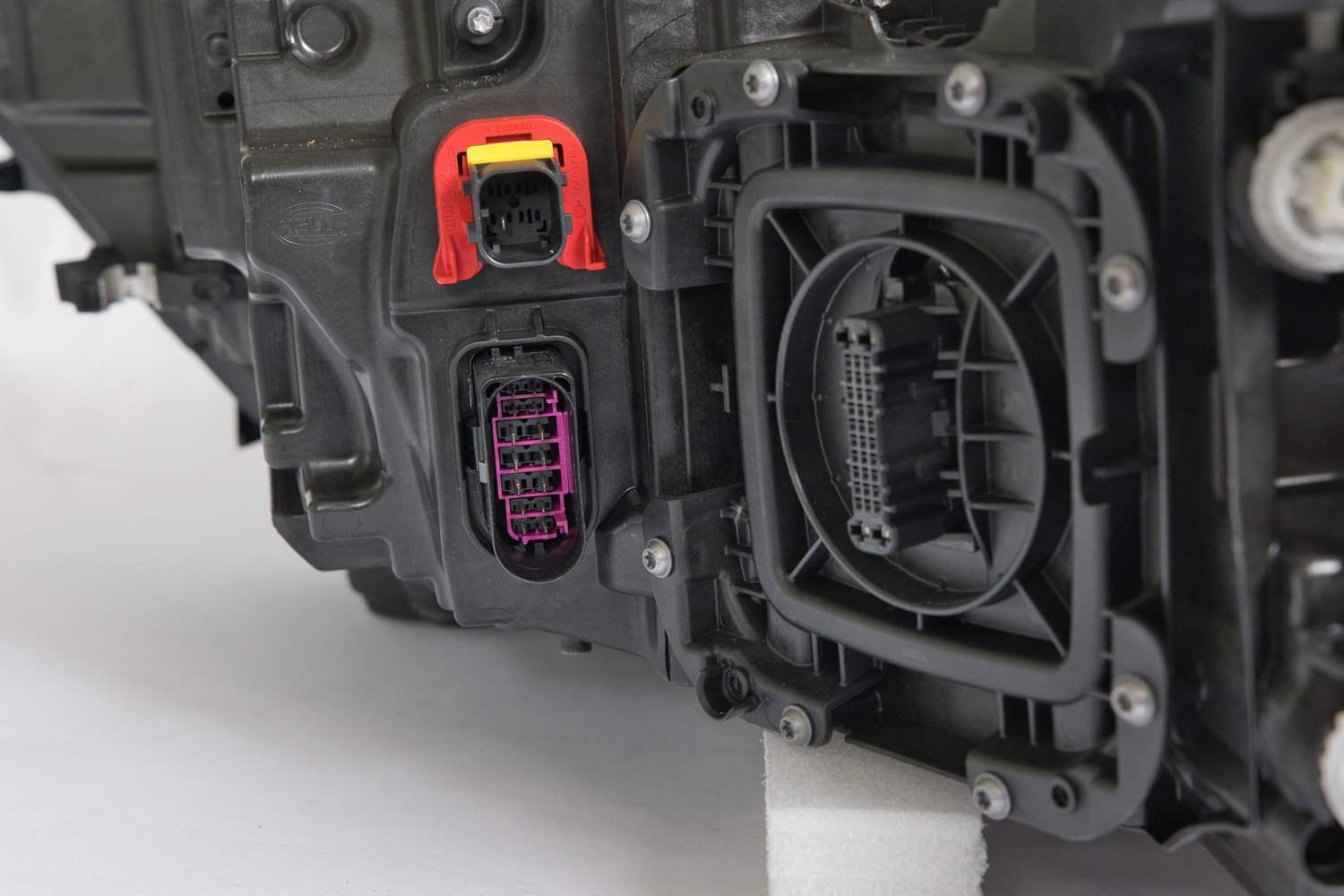 Preview: Hella LED Scheinwerfer Rechts für Audi A6 RS6 4G C7 4G0941774K - 1EX 012 976-161