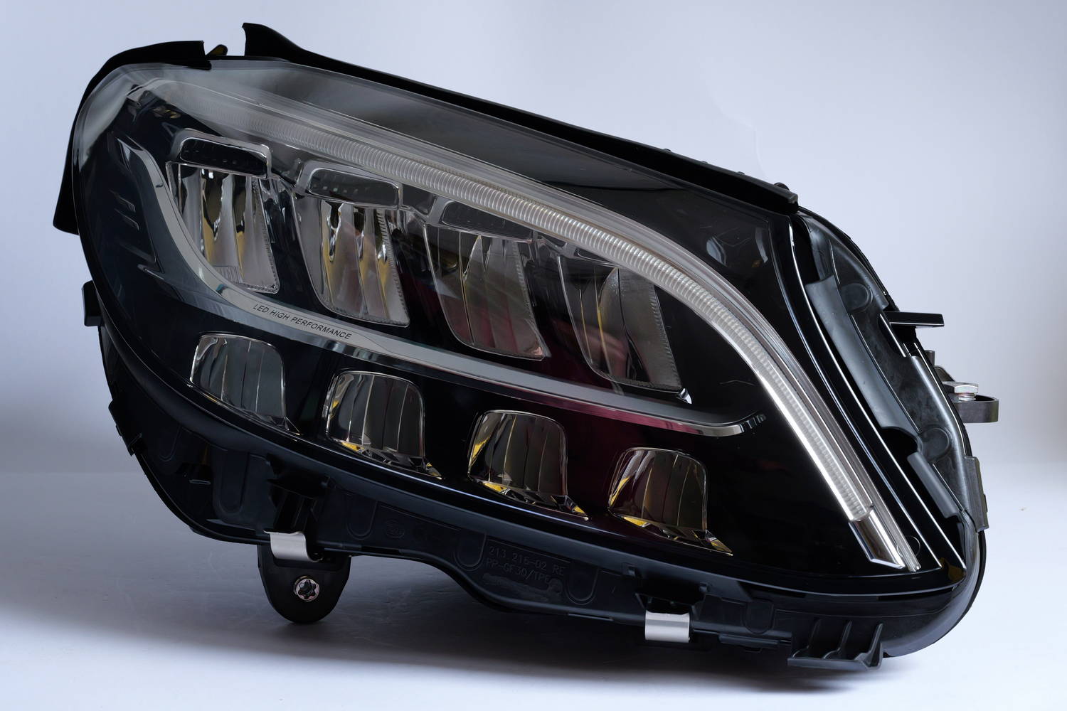 Trust Kai - Rechter LED Scheinwerfer für Mercedes C-Klasse W205 S205