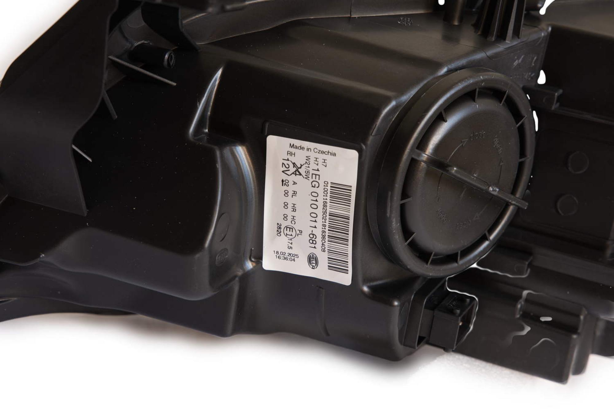 Scheinwerfer Rechts für Opel Astra J ab 08/2012 OE 1216729, 13371600 Hella 1EG 010 011-681