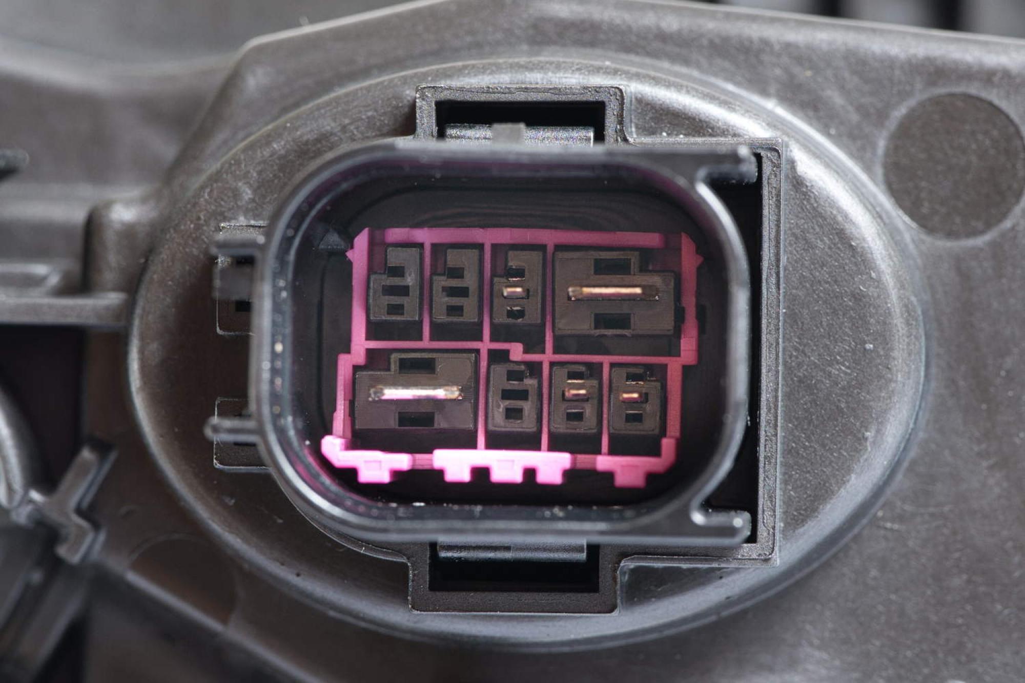 LED Scheinwerfer Links für Audi A7 Sportback OE-Nr 4K8941033C Hella 1EX 013 371-011