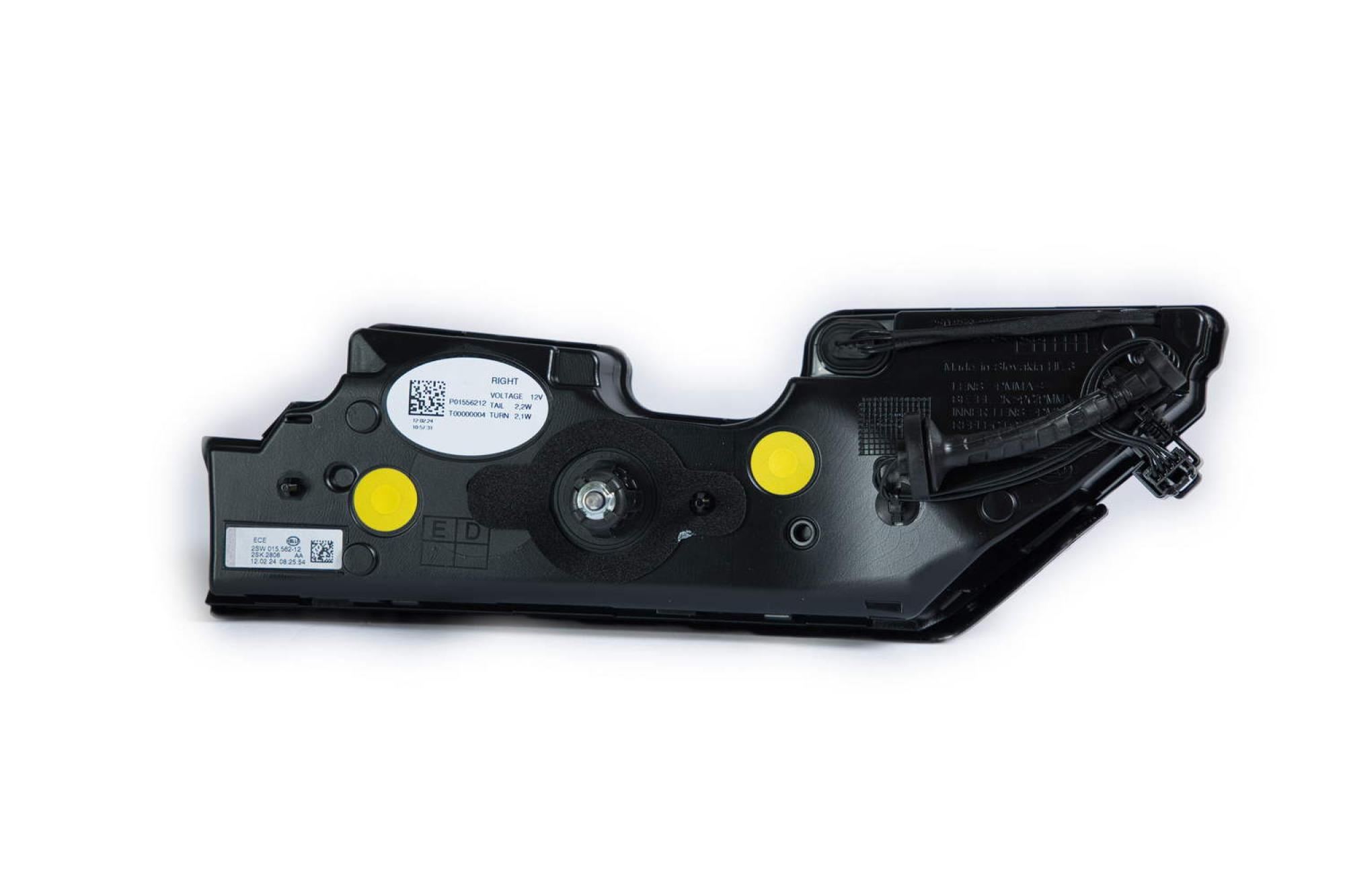 LED Rücklicht Heckleuchte Rechts Innen für Volvo C40 539 - Hella 2SW 015 562-121