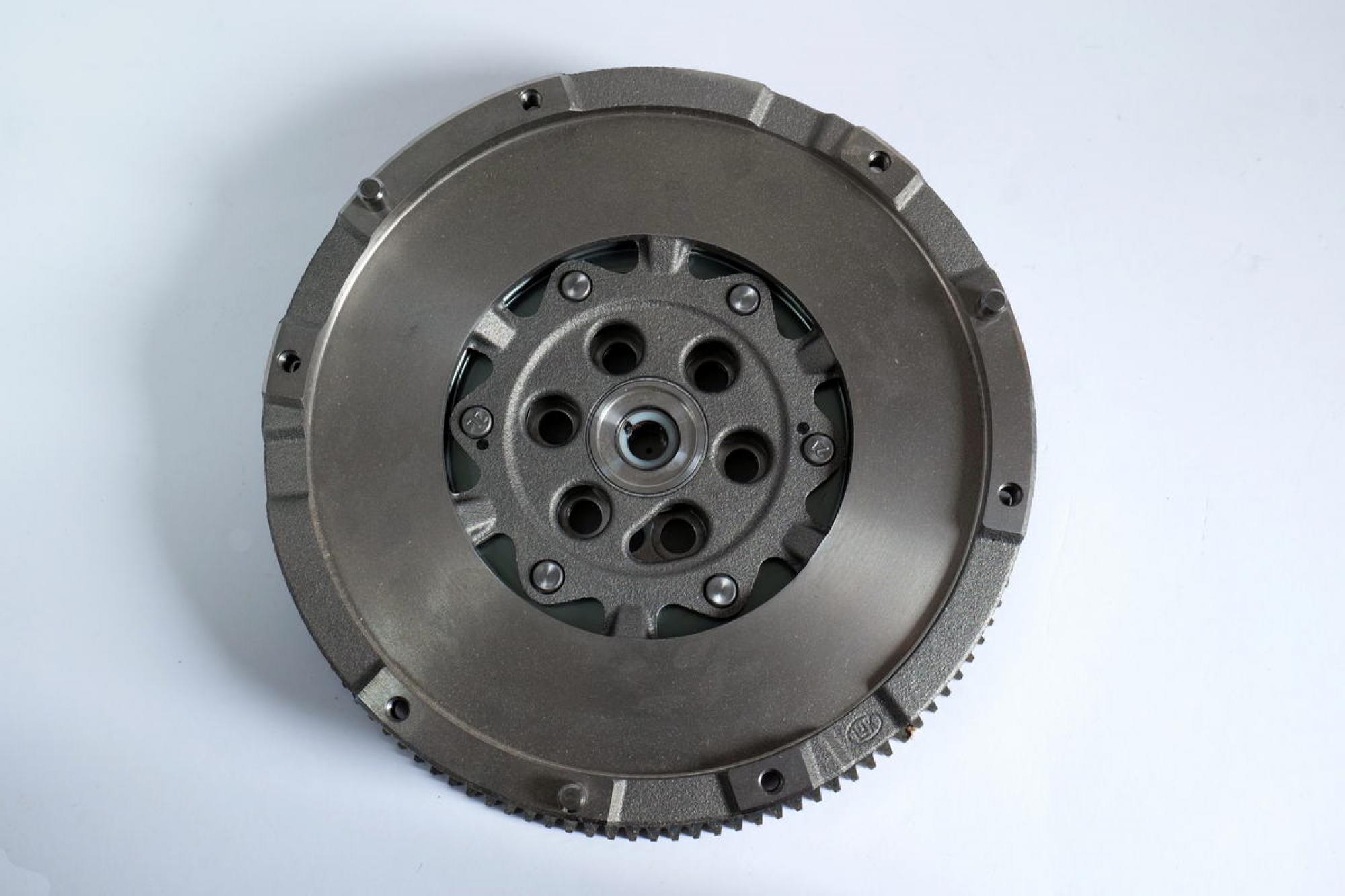 LUK Zweimassenschwungrad DMF ZMS für BMW 1 1er 3 3er 5 5er 6 6er X1 X3 Z4 415 0389 10 LUK Zweimassenschwungrad DMF ZMS für BMW 1 1er 3 3er 5 5er 6 6er X1 X3 Z4 415 0389 10