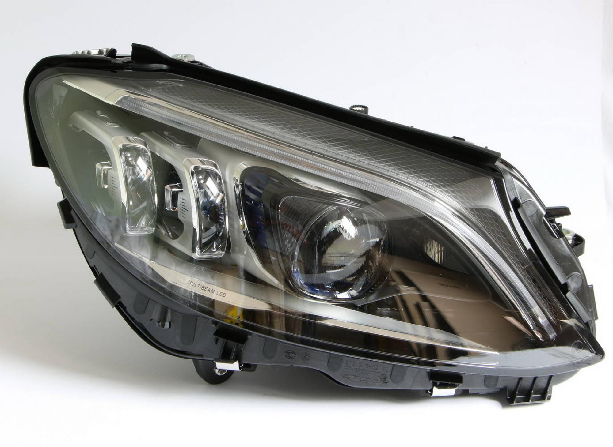 Hella rechter LED Scheinwerfer für Mercedes C-Klasse W205 S205 1EX 013 063-621