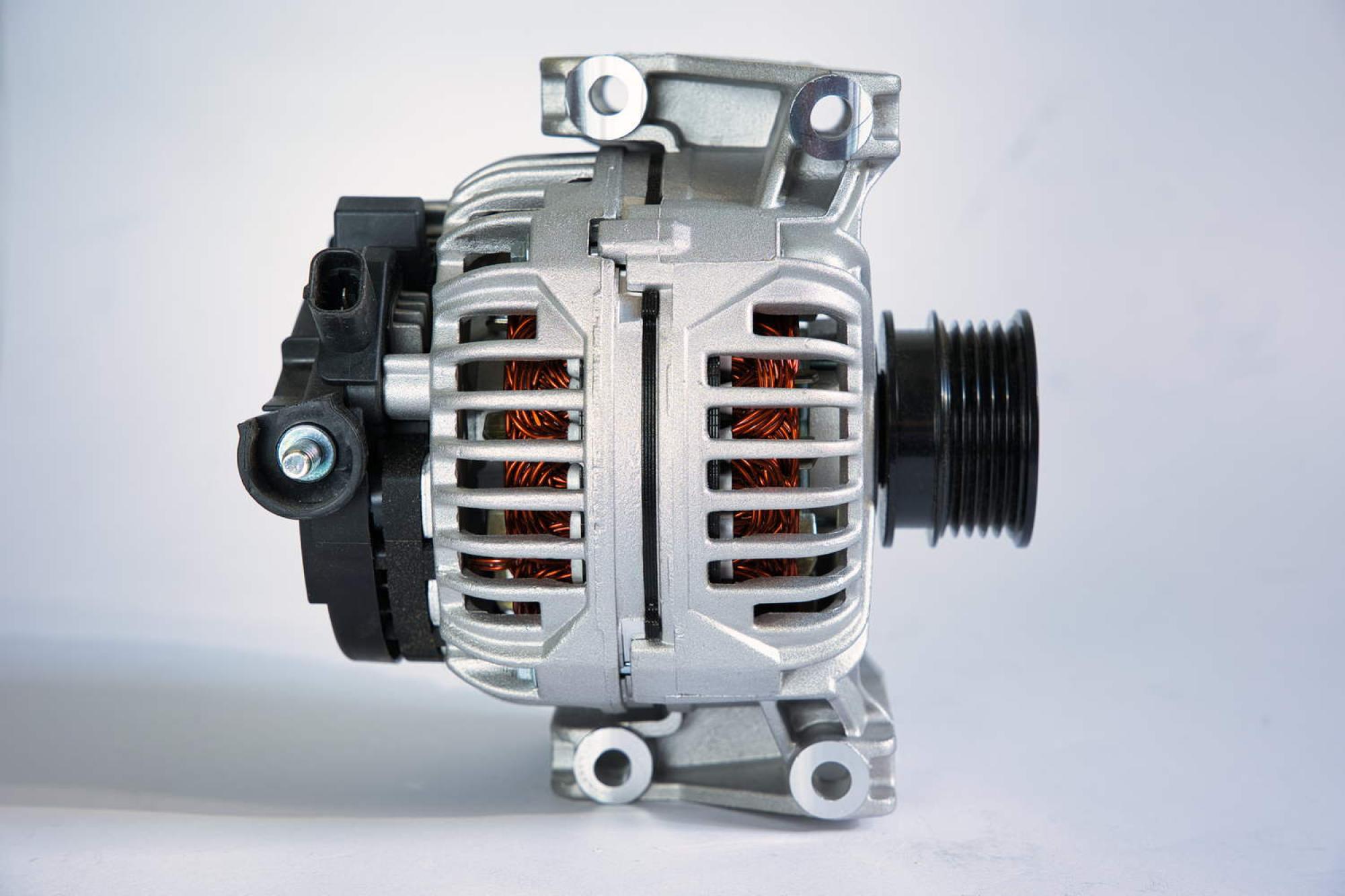 Hella Lichtmaschine Generator 100A für Opel Astra G Vectra B C Zafira A B 2.2 16V 8EL 011 712-451