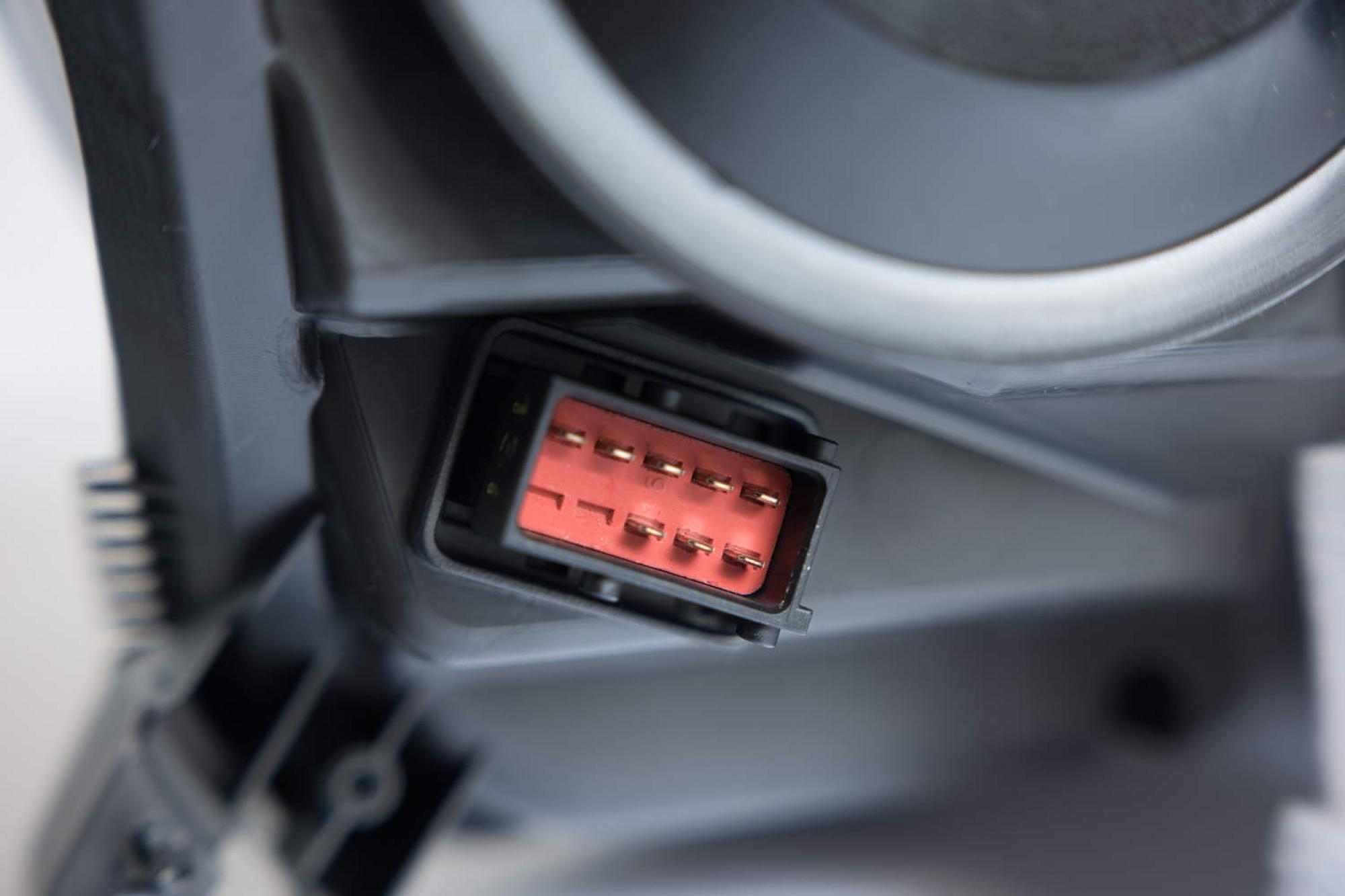 Linker Halogen Scheinwerfer Links für Opel Astra H - Hella 1EG 270 370-611